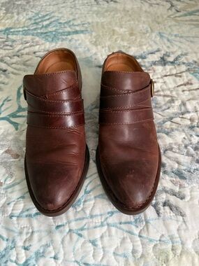 BORN Women's Brown Leather Slip-On Shoes (VGUC)